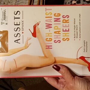 NWT Assets By Spanx High Waist Shaping Shears Size 2 Nude Full Length Pantyhose